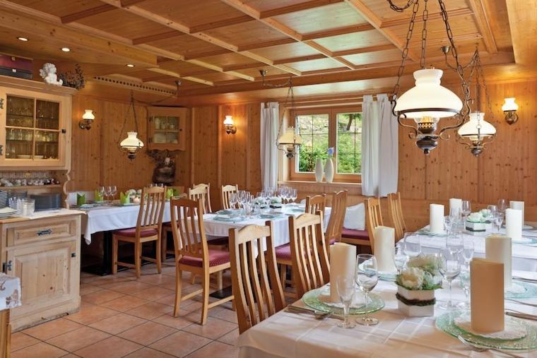 בורסרברג Hotel Gasthaus Schaefle מראה חיצוני תמונה