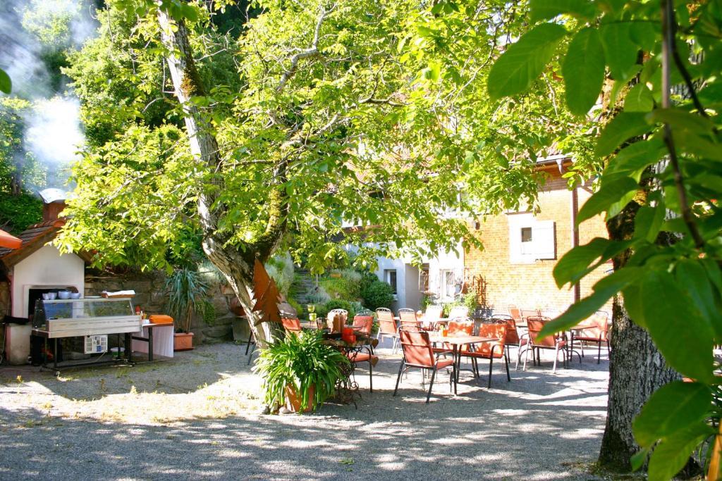 בורסרברג Hotel Gasthaus Schaefle מראה חיצוני תמונה